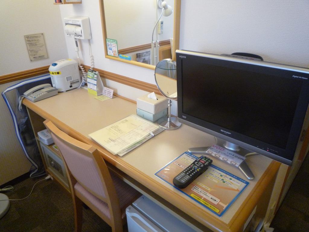 Toyoko Inn Hiroshima-Eki Shinkansen-Guchi 1 Buitenkant foto
